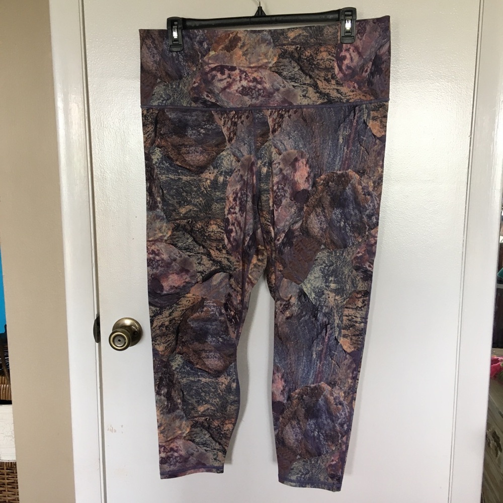 Powerhold by Fabletics Abstract Patterned Leggings SZ 3X NWOT